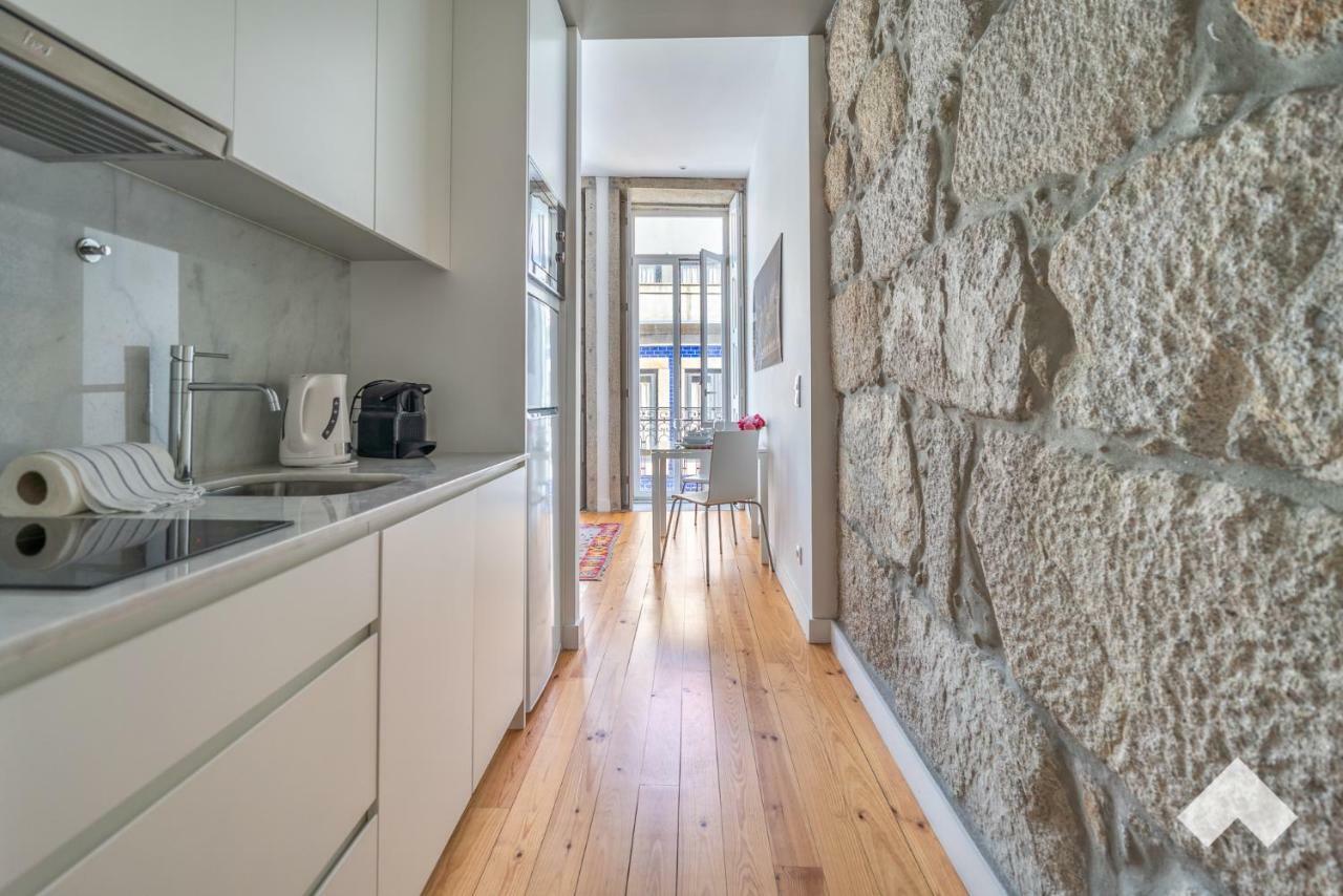 Bright Apartment • Downtown Порту Экстерьер фото